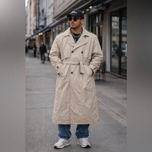 Vintage Full length Trench Coat – NWT size
large removable quilted lining